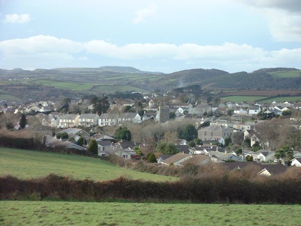 Tywardreath village looking north west towards the China Clay region of Cornwall - click to return